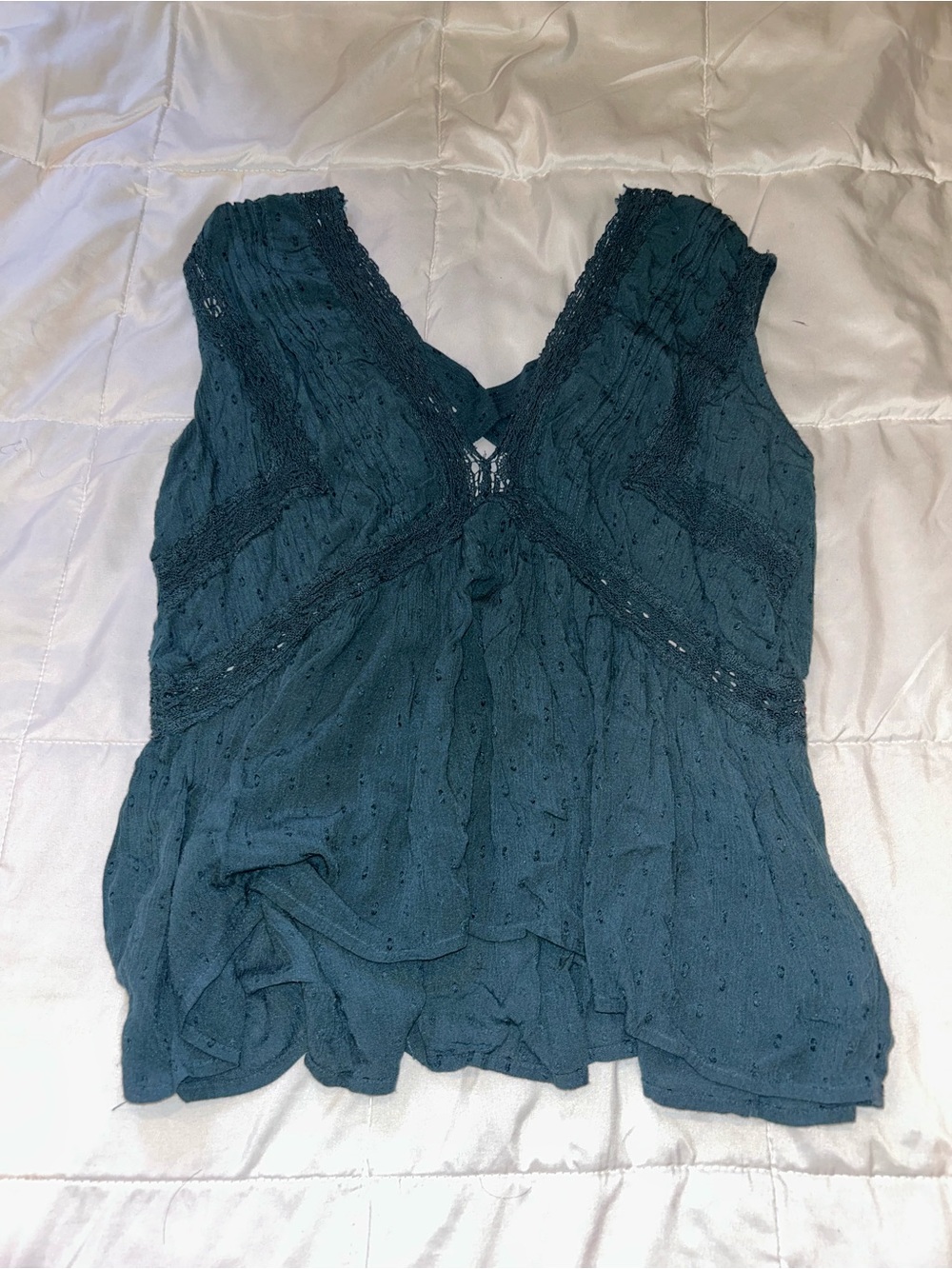 American Eagle Outfitters Teal Lace-Trim V-Neck Camisole